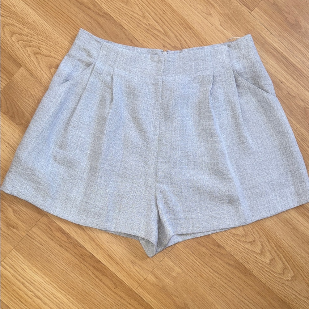 Finders Keepers Anthropologie Gray Women's Shorts High Rise Size Medium